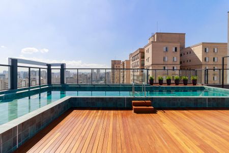 Studio para alugar com 25m², 0 quarto e sem vaga Studio para alugar com 25m², 0 quarto e sem vagaPiscina