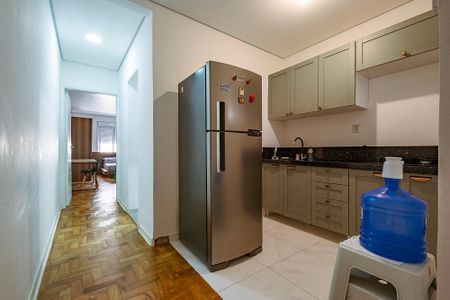 Cozinha de apartamento para alugar com 1 quarto, 38m² em Pinheiros, São Paulo