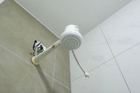 Banheiro de apartamento para alugar com 1 quarto, 38m² em Pinheiros, São Paulo