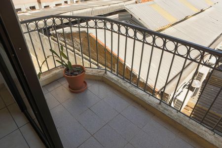 Apartamento para alugar com 63m², 2 quartos e 1 vaga Apartamento para alugar com 63m², 2 quartos e 1 vagaSacada