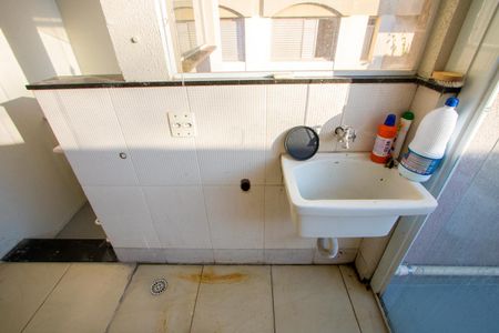 Apartamento para alugar com 110m², 2 quartos e 1 vagaÁrea de serviço