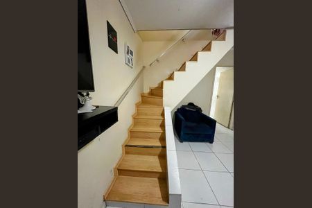 Casa à venda com 206m², 3 quartos e 2 vagas Casa à venda com 206m², 3 quartos e 2 vagasSala