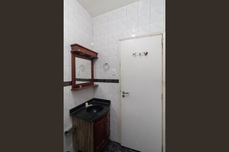 Banheiro de casa para alugar com 1 quarto, 55m² em Parque Savoi City, São Paulo