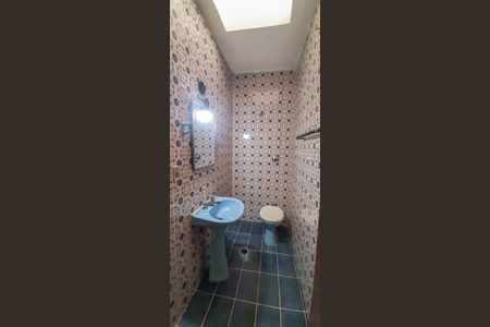 Casa para alugar com 100m², 3 quartos e 1 vaga Casa para alugar com 100m², 3 quartos e 1 vagaBanheiro dos Quartos