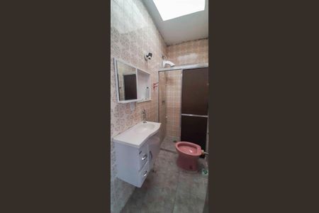 Casa para alugar com 100m², 3 quartos e 1 vaga Casa para alugar com 100m², 3 quartos e 1 vagaBanheiro da Suíte