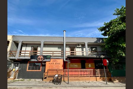 Apartamento para alugar com 60m², 2 quartos e 1 vagaFachada 