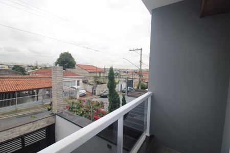 Casa à venda com 106m², 3 quartos e 3 vagasQuarto 3 - Varanda