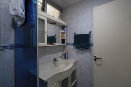 Apartamento à venda com 68m², 3 quartos e 2 vagasBanheiro