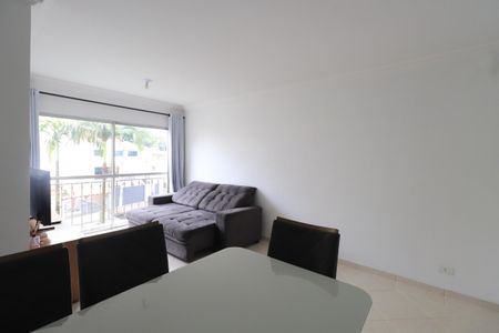 Apartamento à venda com 68m², 3 quartos e 2 vagasSala