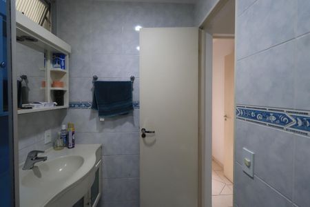 Apartamento à venda com 68m², 3 quartos e 2 vagasBanheiro