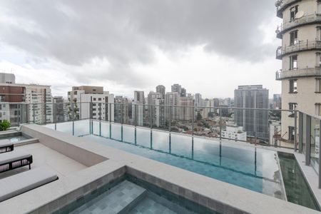 Studio à venda com 25m², 1 quarto e sem vaga Studio à venda com 25m², 1 quarto e sem vagaPiscina