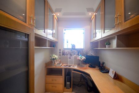 Casa à venda com 2147483650m², 3 quartos e 2 vagas Casa à venda com 2147483650m², 3 quartos e 2 vagasEscritório