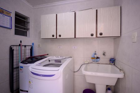 Casa à venda com 2147483650m², 3 quartos e 2 vagas Casa à venda com 2147483650m², 3 quartos e 2 vagasÁrea de Serviço