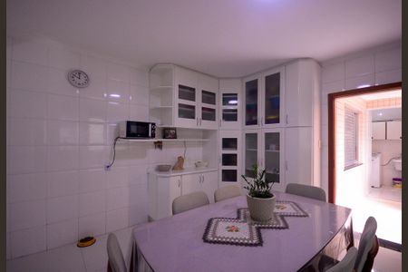 Casa à venda com 2147483650m², 3 quartos e 2 vagas Casa à venda com 2147483650m², 3 quartos e 2 vagasCozinha