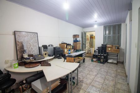 Casa para alugar com 140m², 2 quartos e 1 vaga Casa para alugar com 140m², 2 quartos e 1 vagaQuintal Coberto