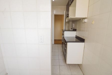 Apartamento à venda com 58m², 2 quartos e 1 vaga Apartamento à venda com 58m², 2 quartos e 1 vagaCozinha e Área de Serviço