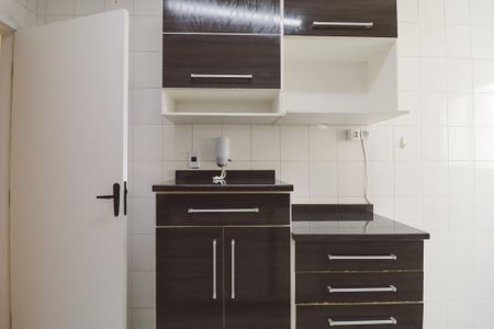 Apartamento à venda com 58m², 2 quartos e 1 vaga Apartamento à venda com 58m², 2 quartos e 1 vagaCozinha e Área de Serviço