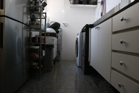 Apartamento à venda com 60m², 2 quartos e 1 vagaCozinha e Área de Serviço