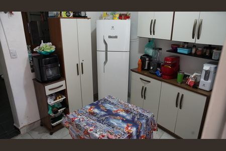 Casa à venda com 300m², 2 quartos e 4 vagasCasa 1 Cozinha