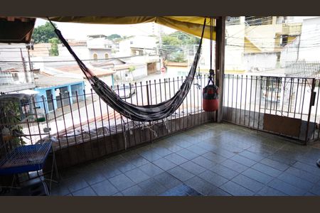 Casa à venda com 300m², 2 quartos e 4 vagasCasa 2 Sacada