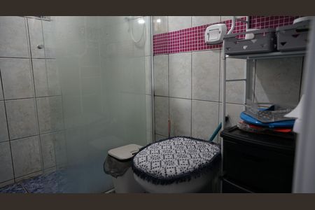 Casa à venda com 300m², 2 quartos e 4 vagasCasa 1 Banheiro