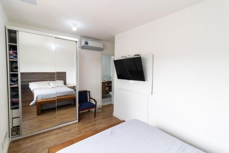 Apartamento à venda com 75m², 3 quartos e 2 vagasSuíte