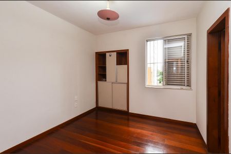 Apartamento à venda com 99m², 3 quartos e 1 vagaSuíte