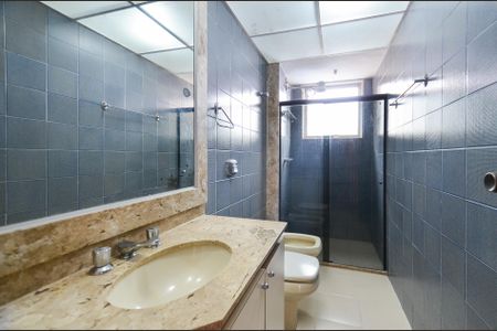 Apartamento à venda com 99m², 3 quartos e 1 vagaBanheiro Social