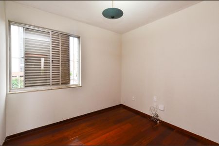 Apartamento à venda com 99m², 3 quartos e 1 vagaQuarto 2