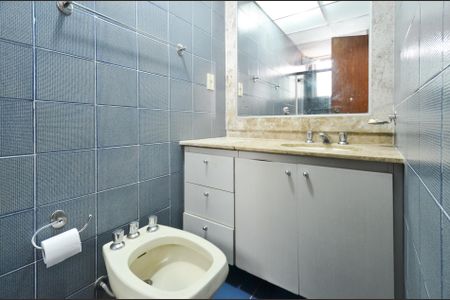 Apartamento à venda com 99m², 3 quartos e 1 vagaBanheiro Suíte