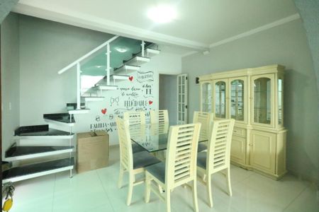 Sala de casa para alugar com 2 quartos, 150m² em Casa Grande, Diadema