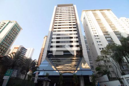 Studio para alugar com 30m², 1 quarto e 1 vaga Studio para alugar com 30m², 1 quarto e 1 vagaFachada