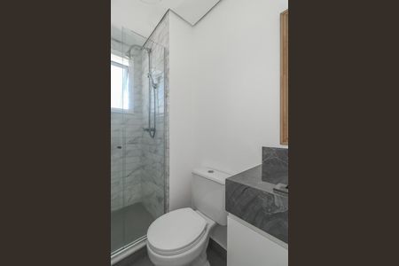 Banheiro da Suíte de apartamento para alugar com 3 quartos, 72m² em Jardim Itu, Porto Alegre