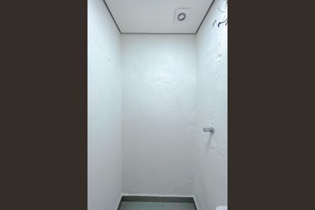 Banheiro de kitnet/studio para alugar com 1 quarto, 22m² em Parque da Mooca, São Paulo