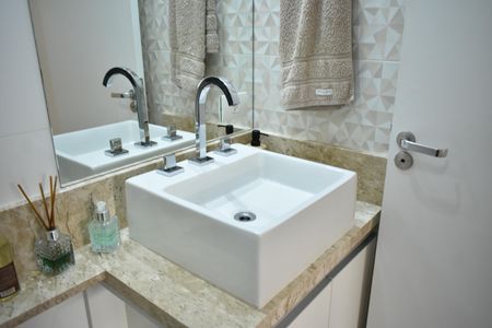 Apartamento à venda com 65m², 2 quartos e 1 vagaBanheiro Social