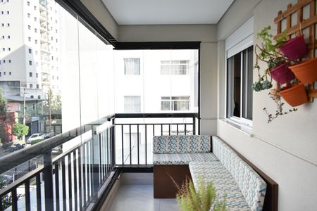 Apartamento à venda com 65m², 2 quartos e 1 vagaSacada