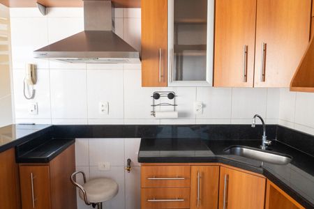 Apartamento para alugar com 110m², 2 quartos e 2 vagasCozinha