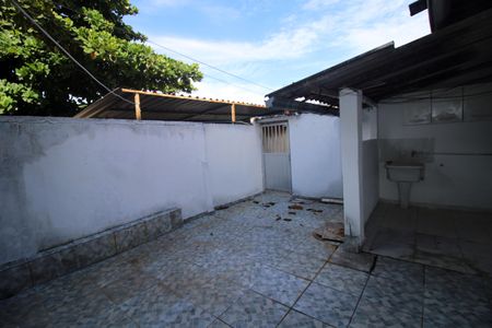 Casa à venda com 70m², 2 quartos e 1 vagaQuintal