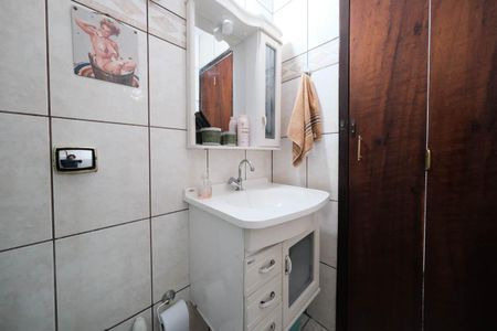 Casa à venda com 120m², 3 quartos e 1 vagaBanheiro