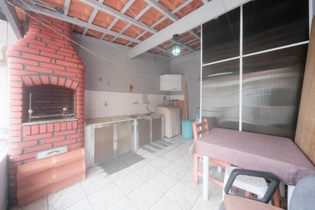 Casa à venda com 120m², 3 quartos e 1 vagaÁrea de Serviço