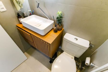 Apartamento à venda com 67m², 2 quartos e 1 vaga Apartamento à venda com 67m², 2 quartos e 1 vagaBanheiro da Suíte