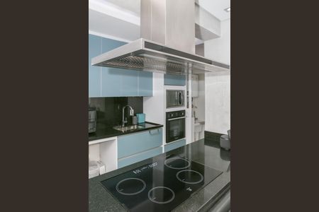 Apartamento à venda com 97m², 2 quartos e 2 vagas Apartamento à venda com 97m², 2 quartos e 2 vagasCozinha e Área de Serviço