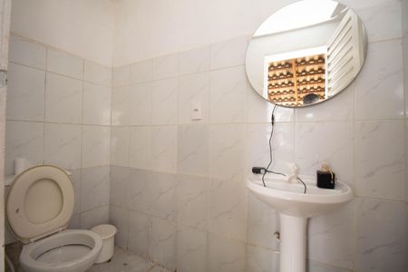 Casa de condomínio para alugar com 600m², 3 quartos e 4 vagasLavabo