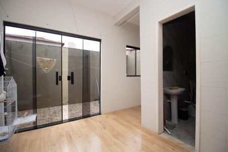 Casa de condomínio para alugar com 600m², 3 quartos e 4 vagasÁrea de Serviço