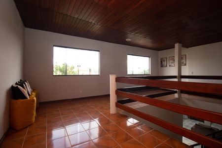 Casa de condomínio para alugar com 600m², 3 quartos e 4 vagasSala 3