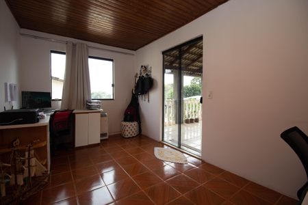 Casa de condomínio para alugar com 600m², 3 quartos e 4 vagasQuarto 2