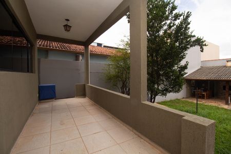 Casa de condomínio para alugar com 600m², 3 quartos e 4 vagasVaranda