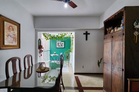 Apartamento à venda com 113m², 2 quartos e 2 vagasSala 