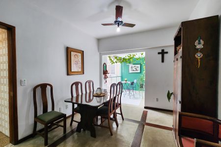 Apartamento à venda com 113m², 2 quartos e 2 vagasSala 