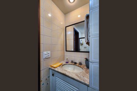 Apartamento à venda com 113m², 2 quartos e 2 vagasBanheiro Social 